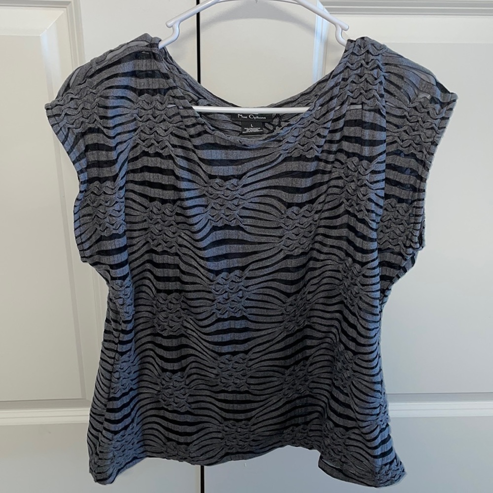Nue Options Grey/Black Size Large Top